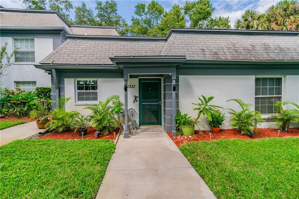 Property Photo:  1311 N McMullen Booth Road 1311  FL 33759 