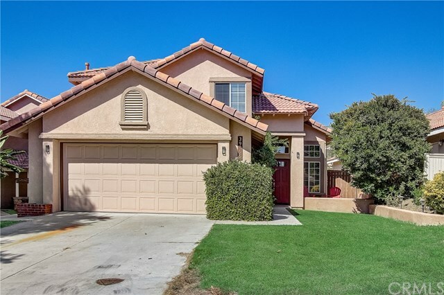 Property Photo:  39855 Tanager Trail  CA 92562 