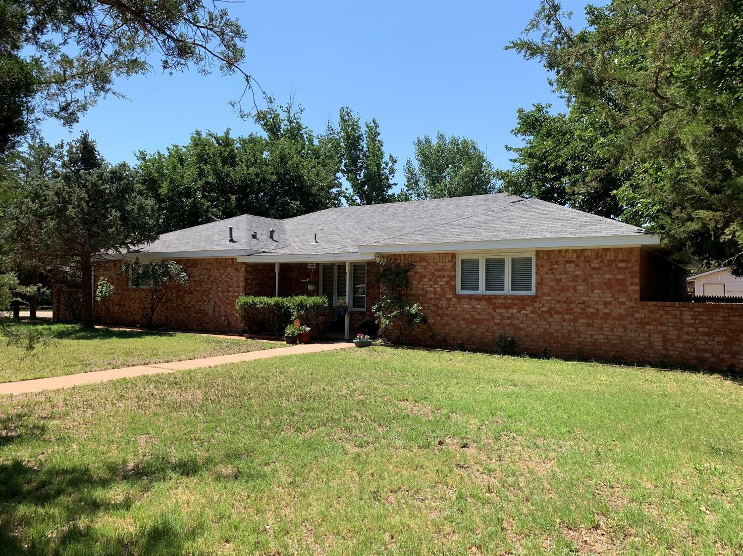 Property Photo:  307 W 6th Street  TX 79372 