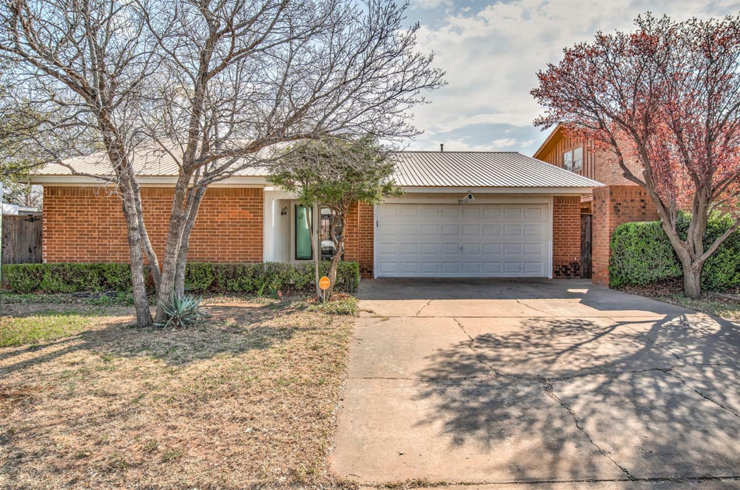 7705 Dixon Avenue  Lubbock TX 79423 photo