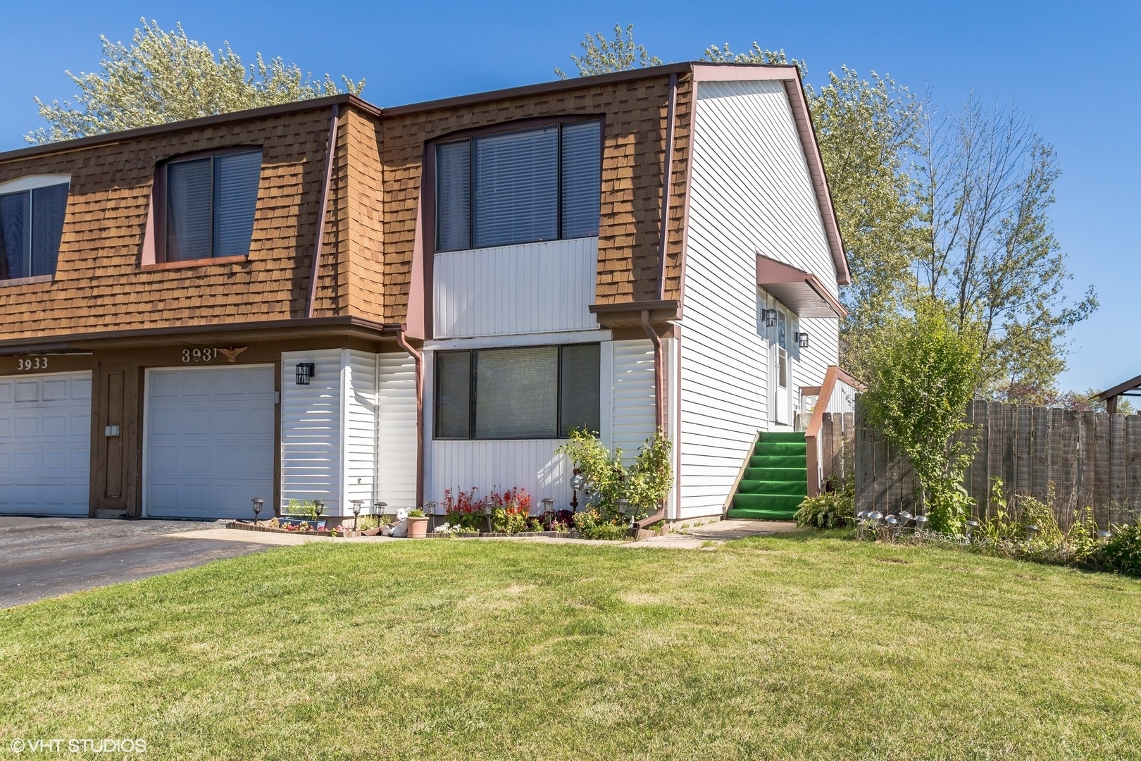 Property Photo: 3931 Mallard Lane IL 60133