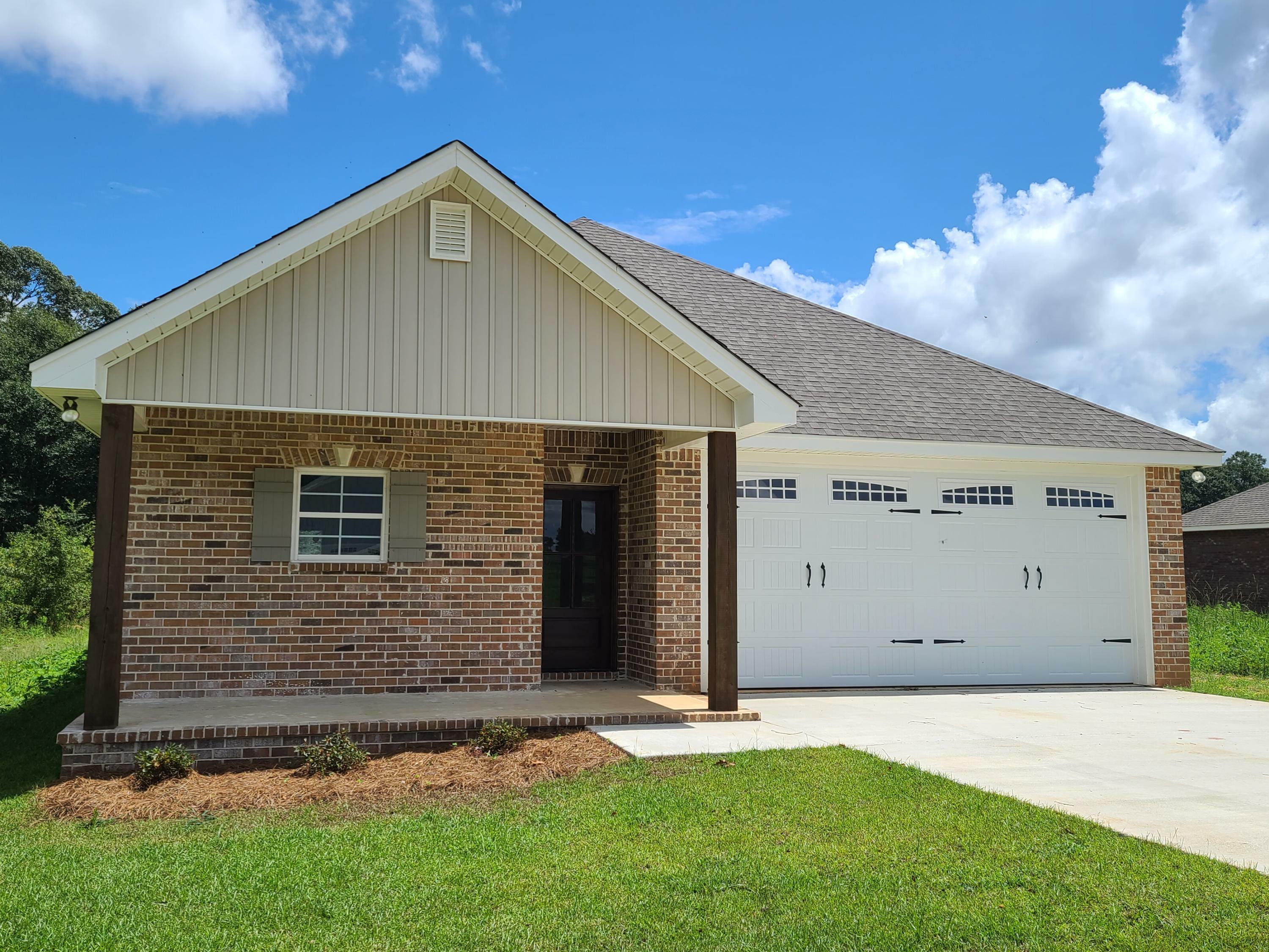 Property Photo:  29 S Barnes Field Dr.  MS 39402 