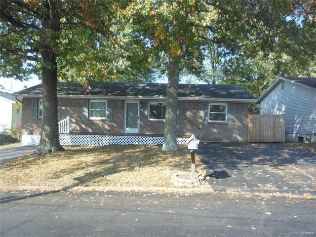 Property Photo: 2285 Louie 63010