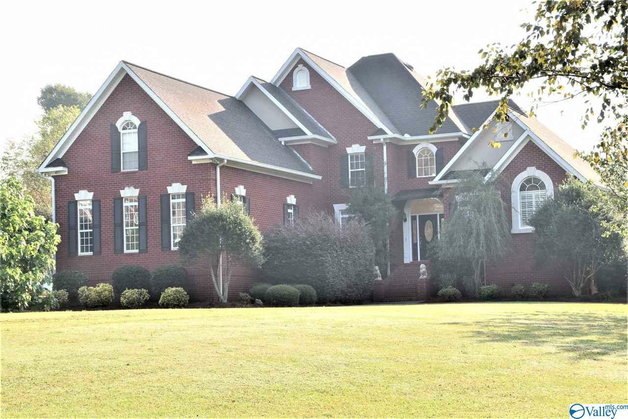 Property Photo:  411 Wilson Circle  AL 35901 