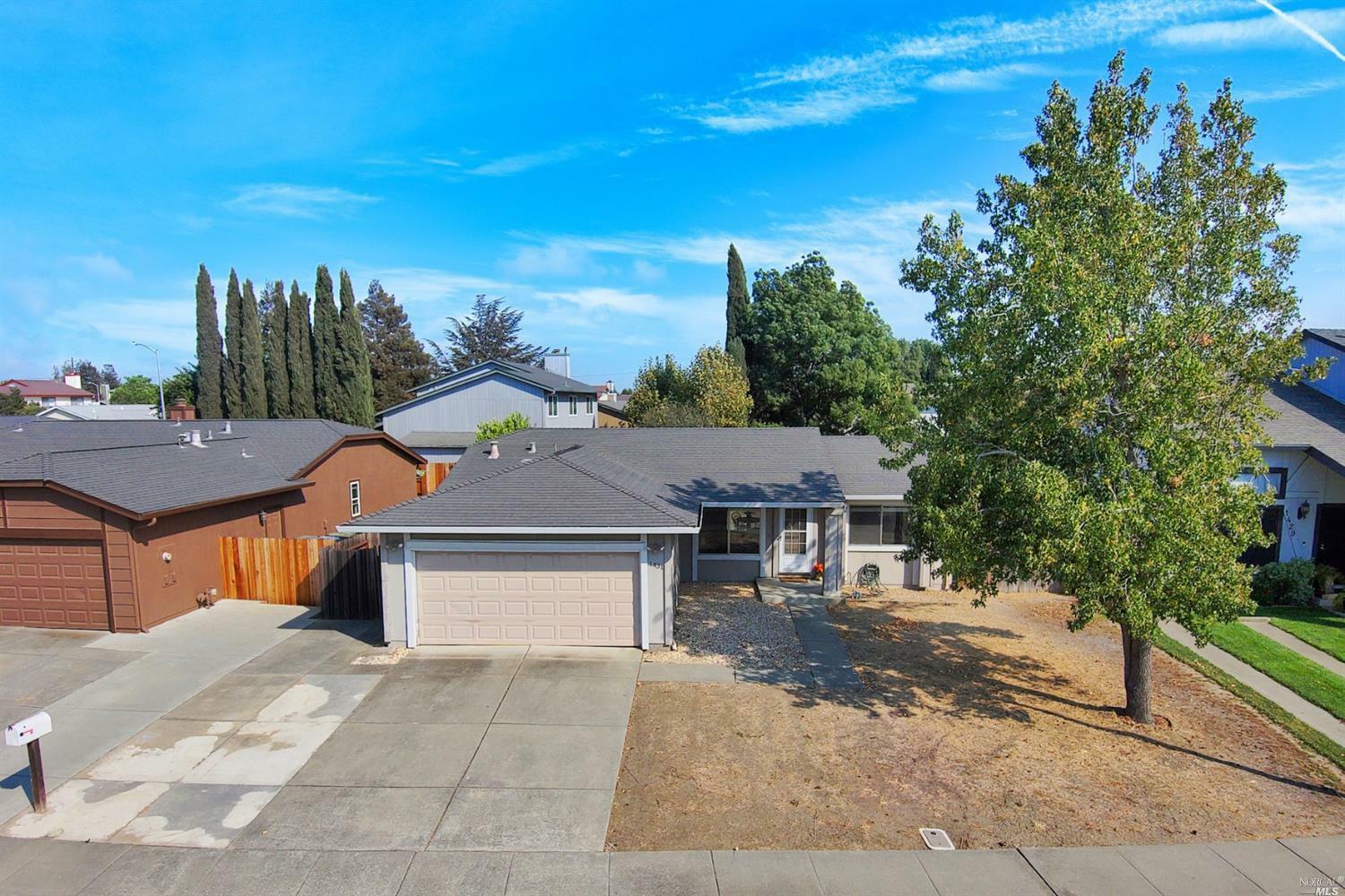 Property Photo:  1431 Langley Way  CA 94585 