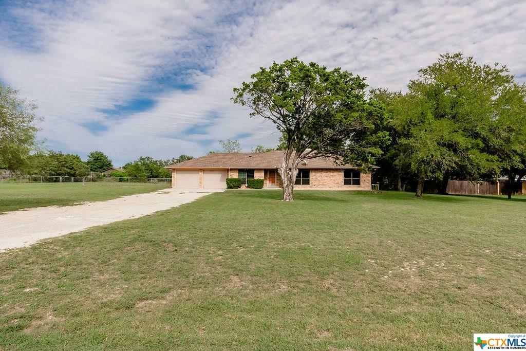 Property Photo:  163 County Road 4742  TX 76539 