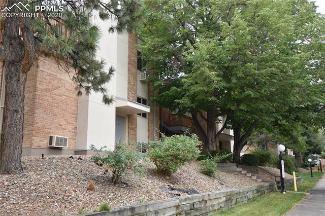 2835 S Monaco Parkway 2-305  Denver CO 80222 photo