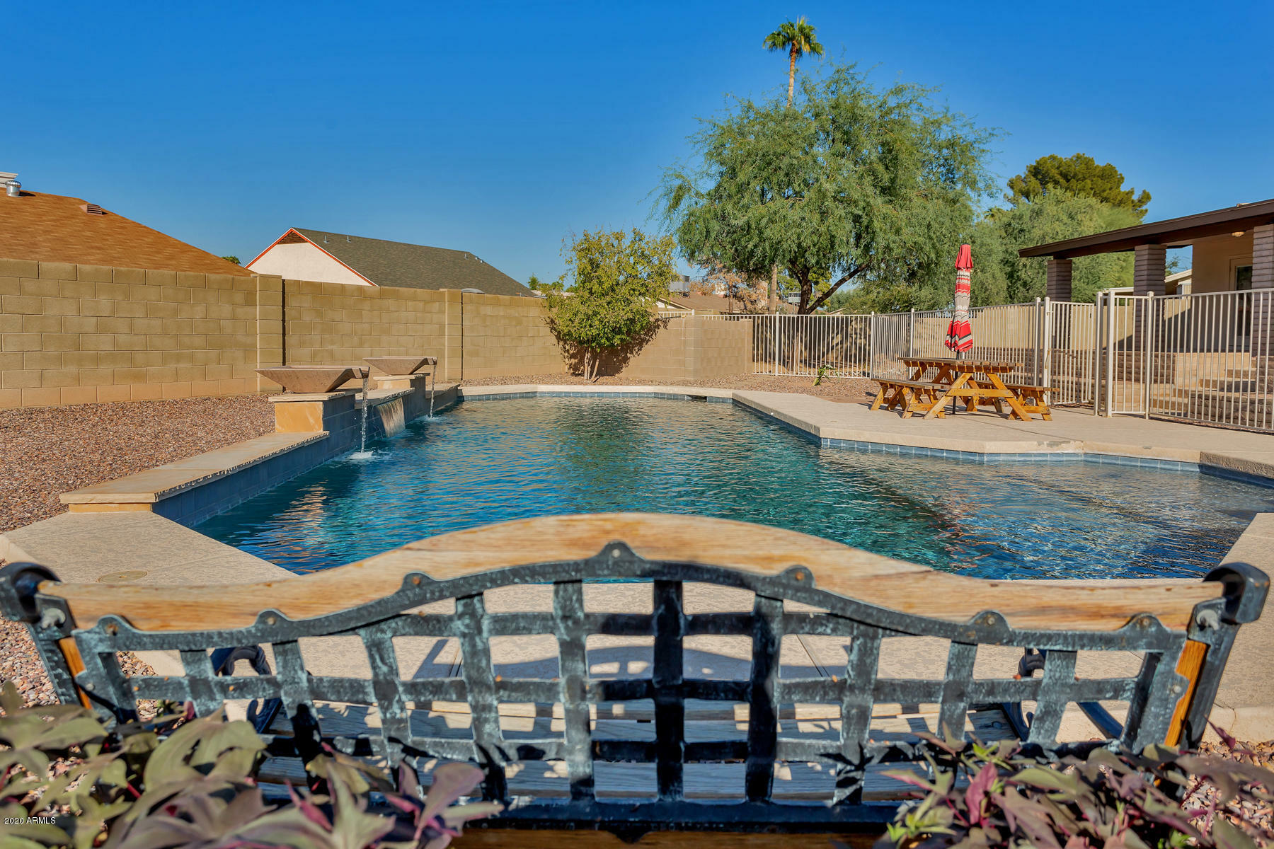 Property Photo:  1516 E Chilton Drive  AZ 85283 