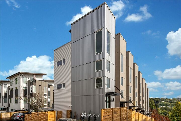 3078 SW Avalon Way D  Seattle WA 98126 photo