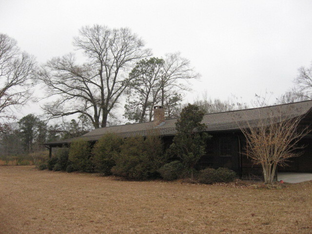 Property Photo:  84 Mitchell Rd.  MS 39475 