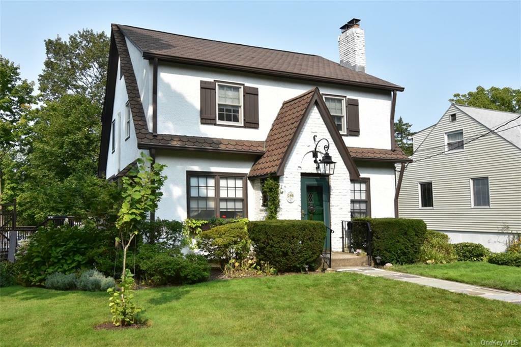 Property Photo:  54 Forest Boulevard  NY 10502 
