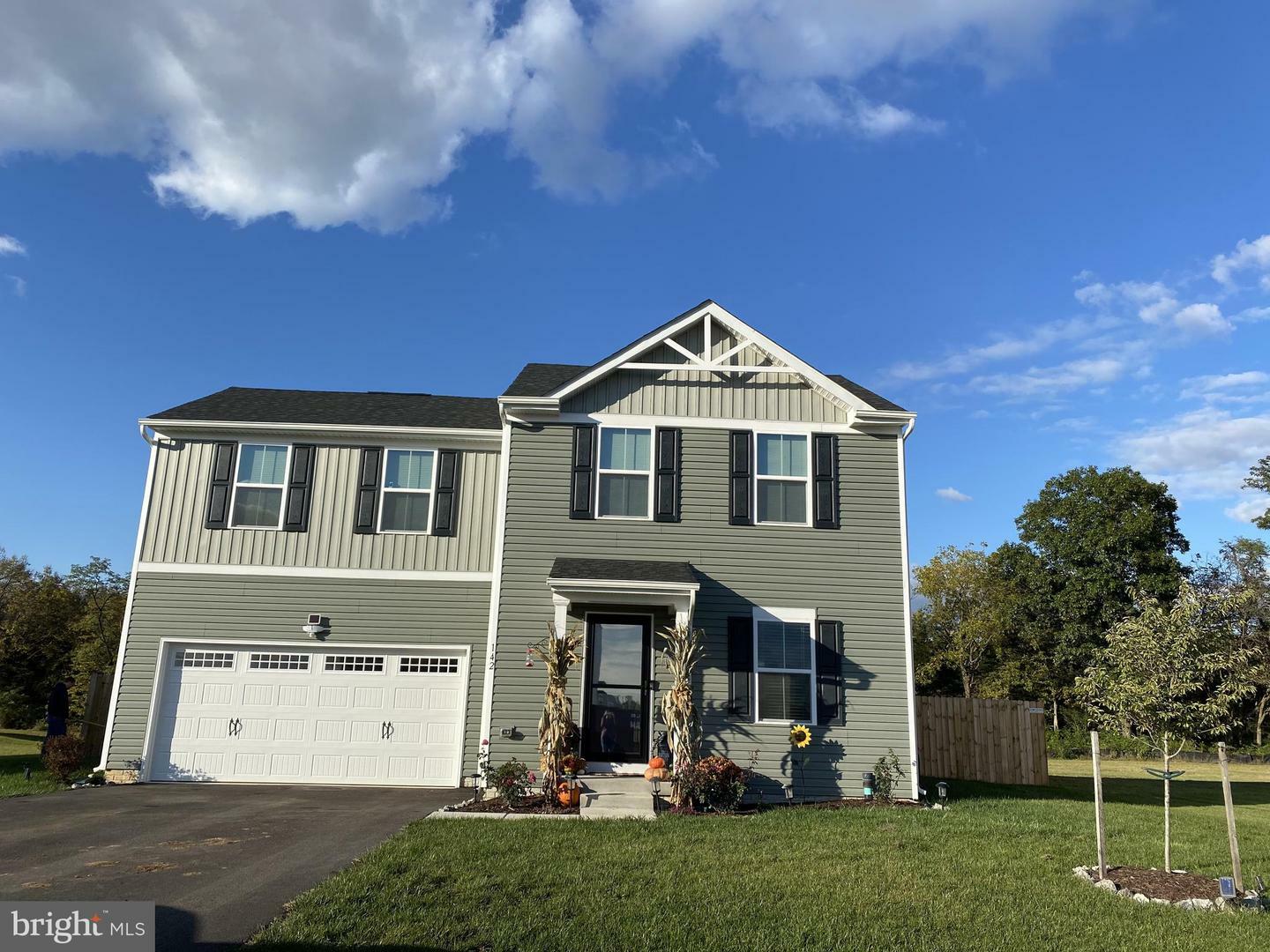 Property Photo: 142 Switchgrass Court WV 25413