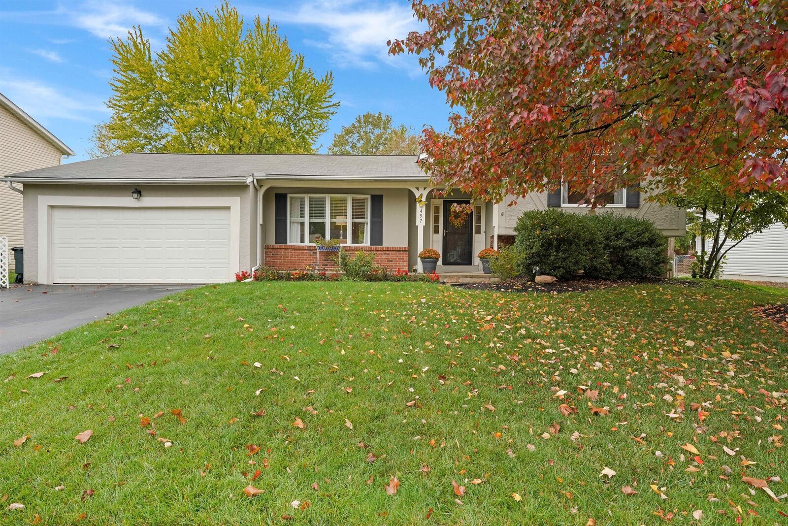 Property Photo:  457 Theori Avenue  OH 43230 