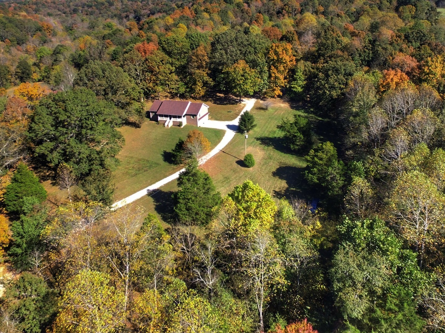 Property Photo: 1110 Spradlin Road TN 37055