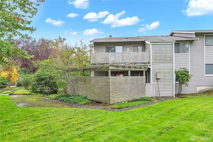 Property Photo:  9922 NE 144th Lane 507  WA 98034 