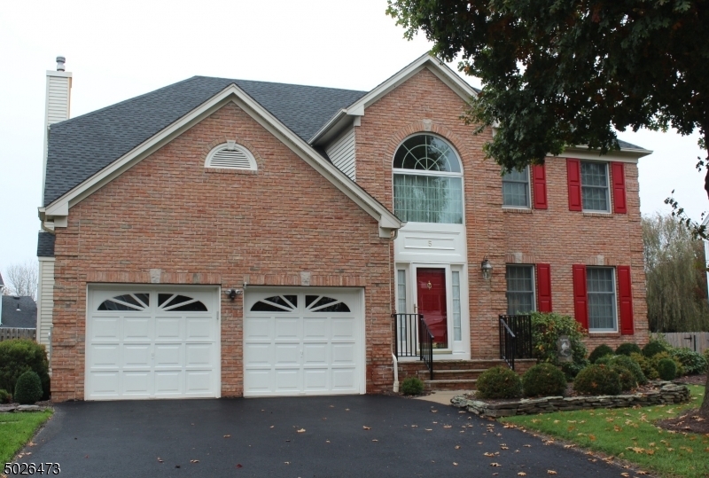 Property Photo:  5 Goosetown Dr  NJ 08809 