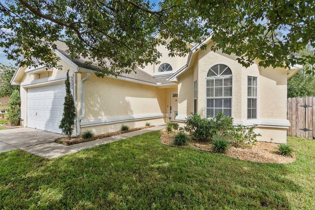 Property Photo:  2225 Grand Tree Court  FL 32746 