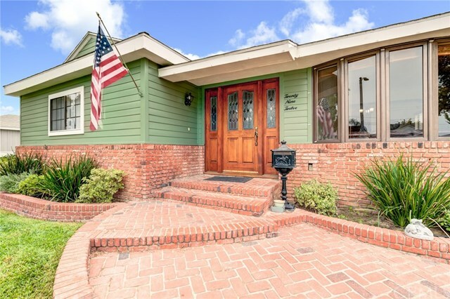 Property Photo:  2912 Dashwood Street  CA 90712 