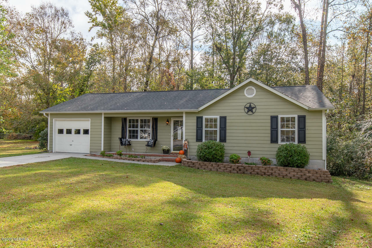 Property Photo:  604 Filmore Court  NC 28540 