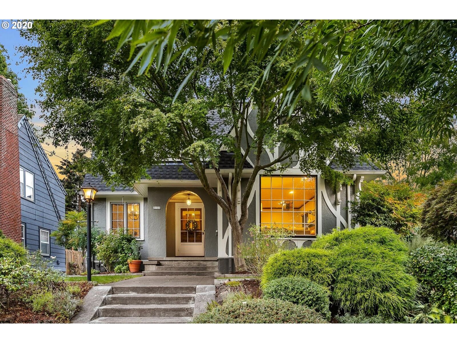 Property Photo:  3133 NE Klickitat St  OR 97212 
