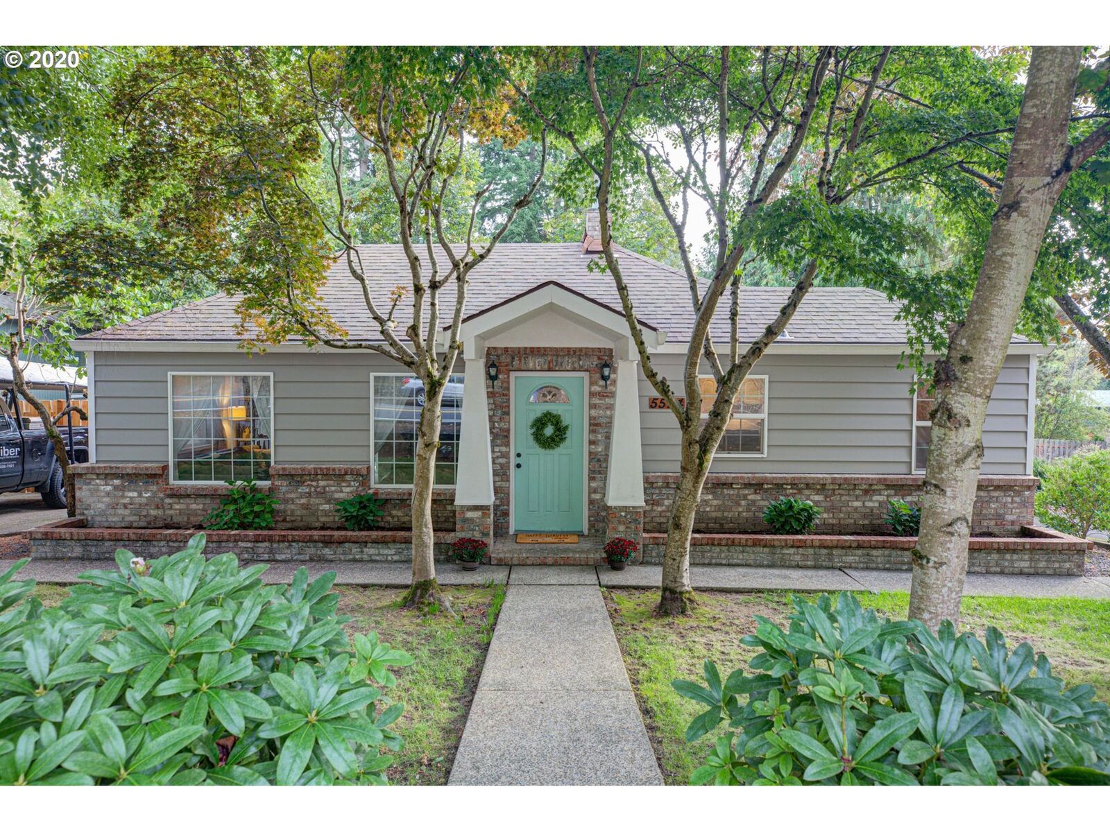 Property Photo: 5524 SW Cameron Rd OR 97221