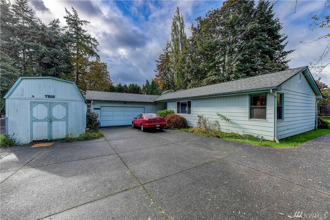 Property Photo:  7808 220th St SW  WA 98026 