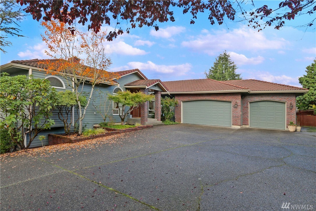 Property Photo:  7811 77th St NE  WA 98270 