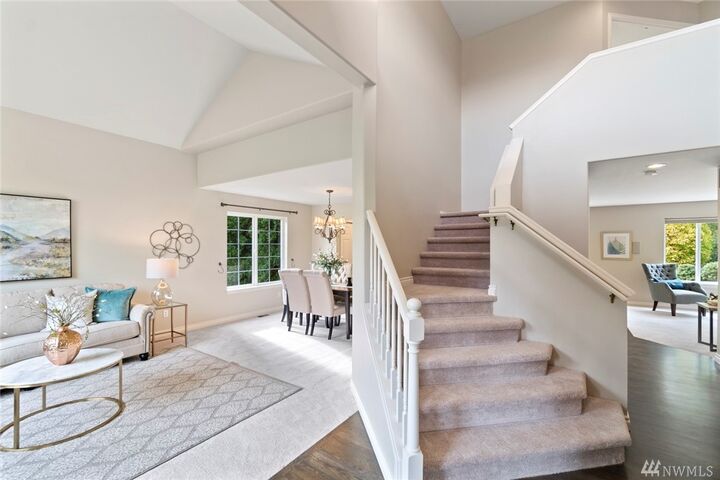 Property Photo: 115 SE 10th St WA 98045