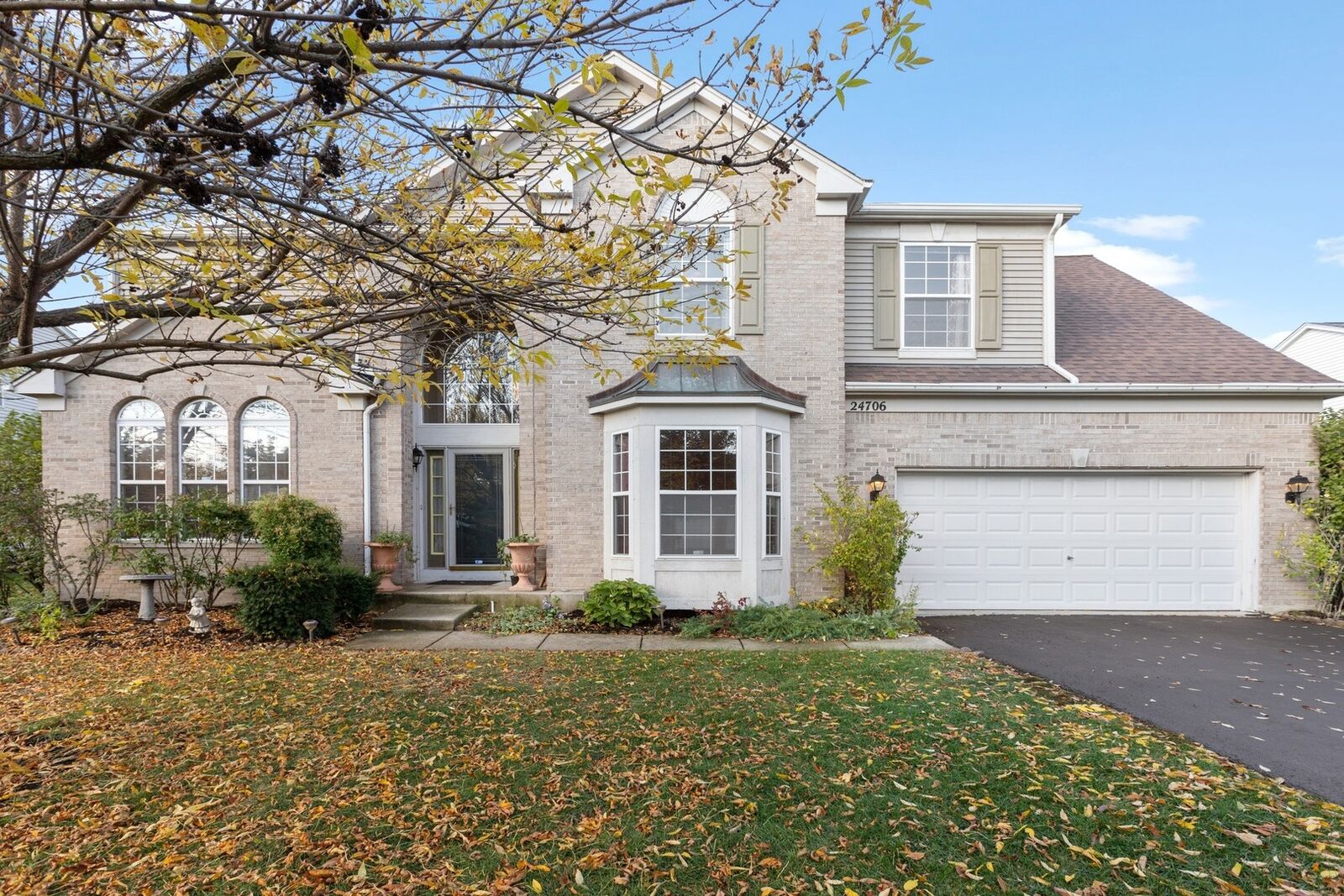 Property Photo: 24706 Woodstock Drive IL 60585