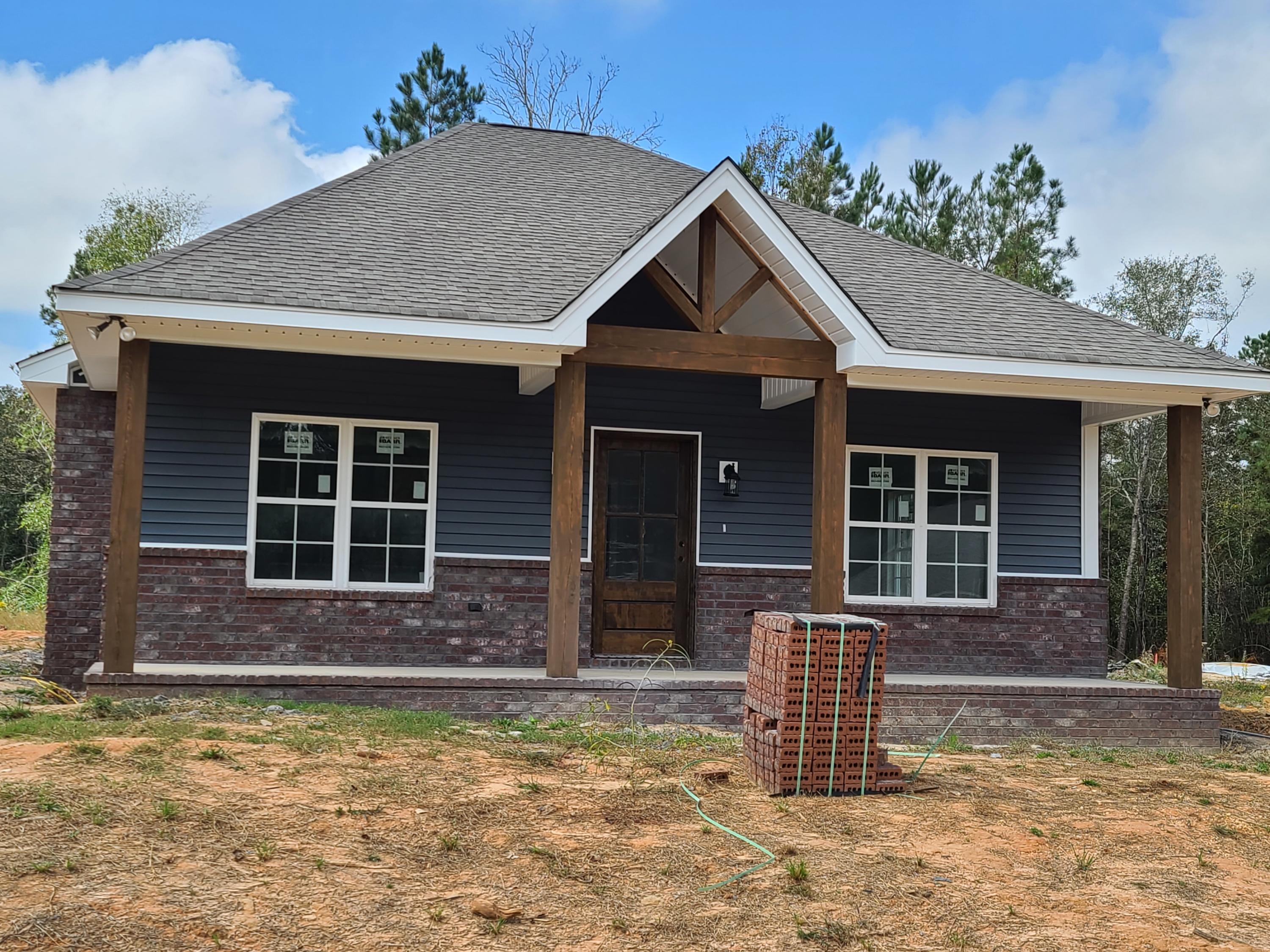 Property Photo: 5 N Barnes Field Dr. MS 39402