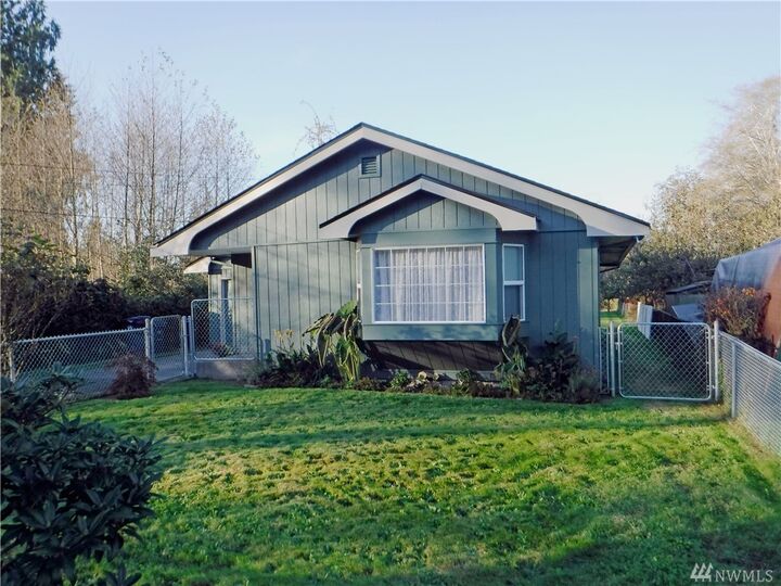 Property Photo:  114 E Huntley St  WA 98520 