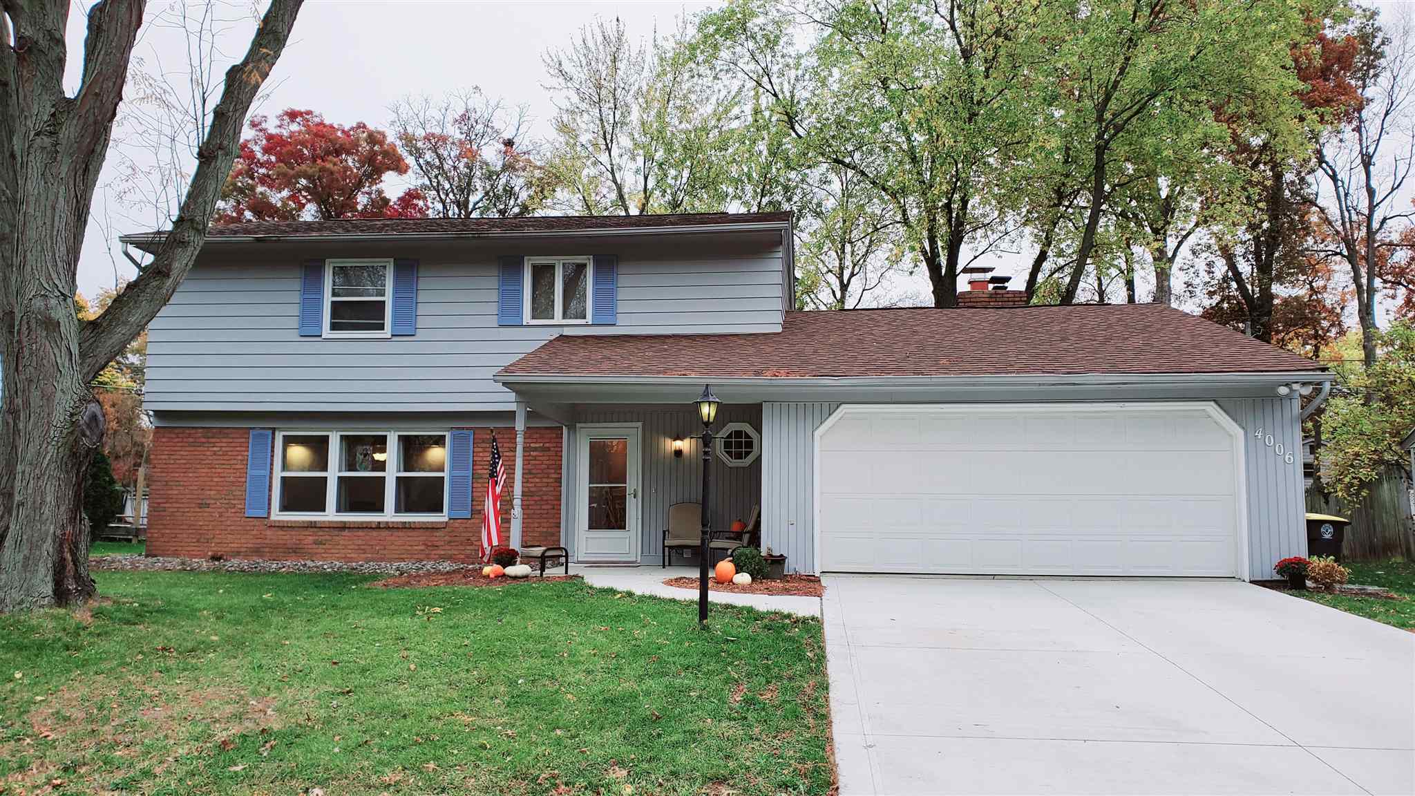 Property Photo:  4006 Knightway Drive  IN 46815-5030 
