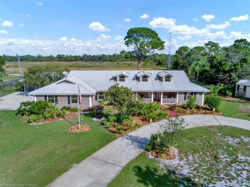 Property Photo:  10962 Payne Road  FL 33875 