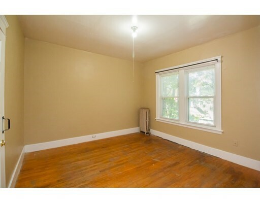 Property Photo:  19 Sturgis St  MA 01605 