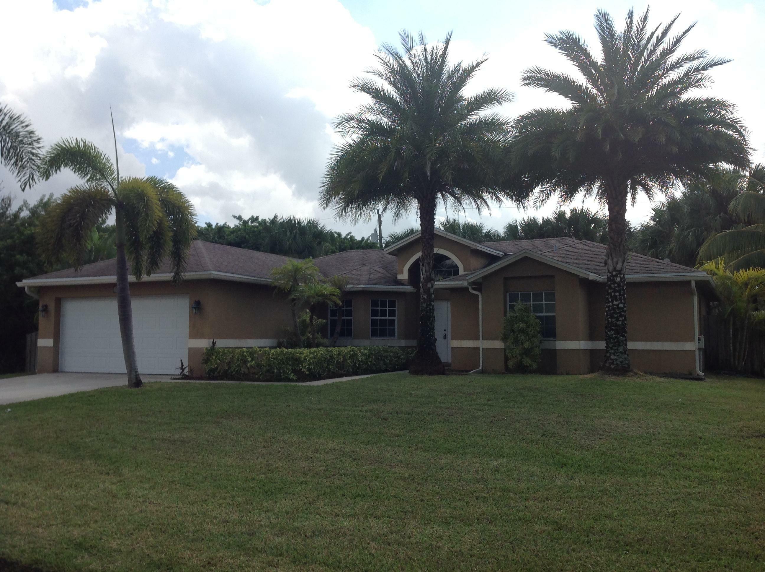 Property Photo:  1516 SW Escobar Lane  FL 34953 