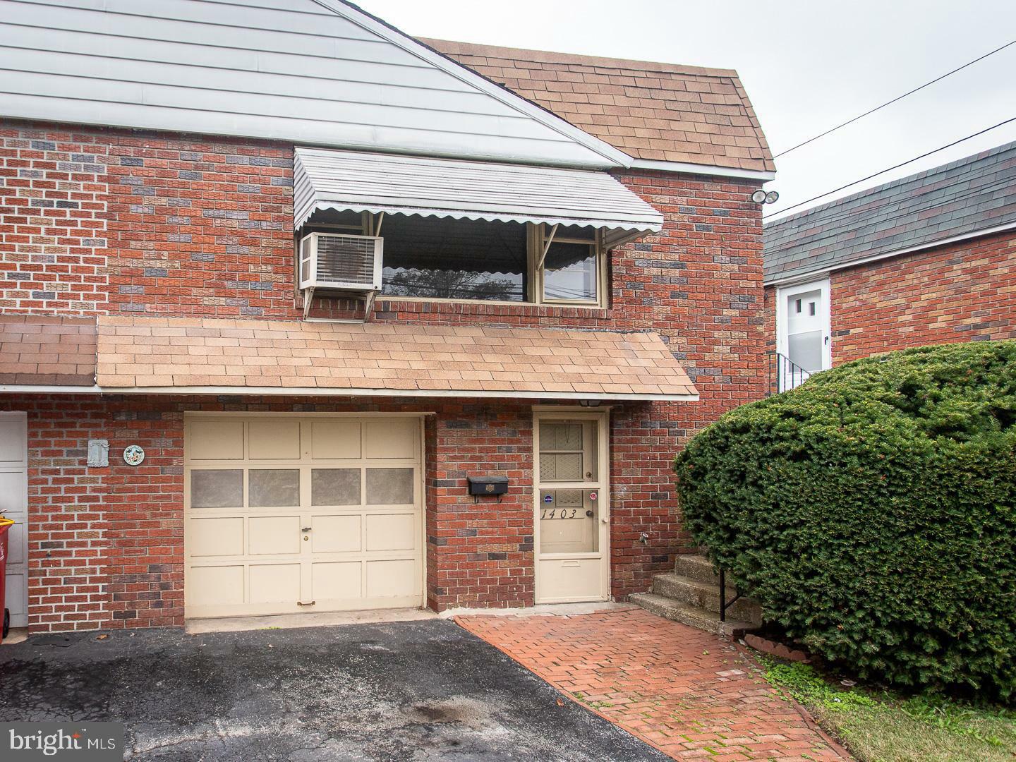 Property Photo: 1403 New Hope Street PA 19401