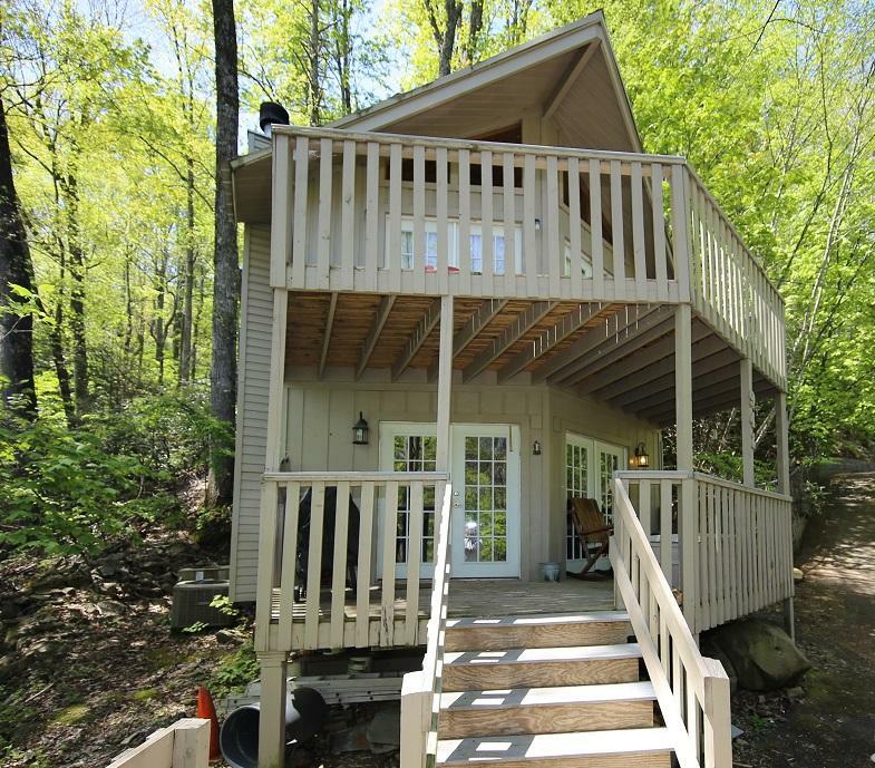 Property Photo:  941 Ski Mountain Rd  TN 37738 