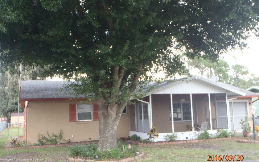 Property Photo:  231 Thrush Avenue  FL 33870 