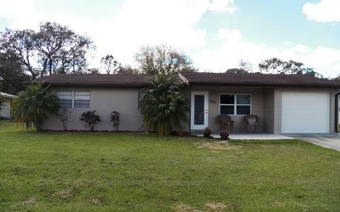 Property Photo:  3821 Dauphine Street  FL 33872 