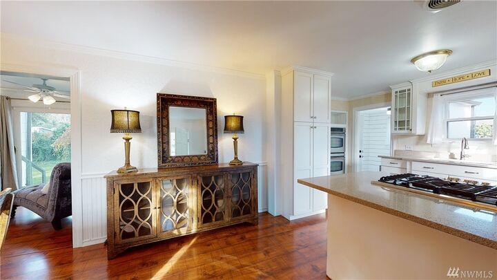 Property Photo:  211 107th St SE  WA 98208 