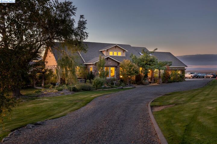 5547 Astoria Street  West Richland WA 99353-9999 photo