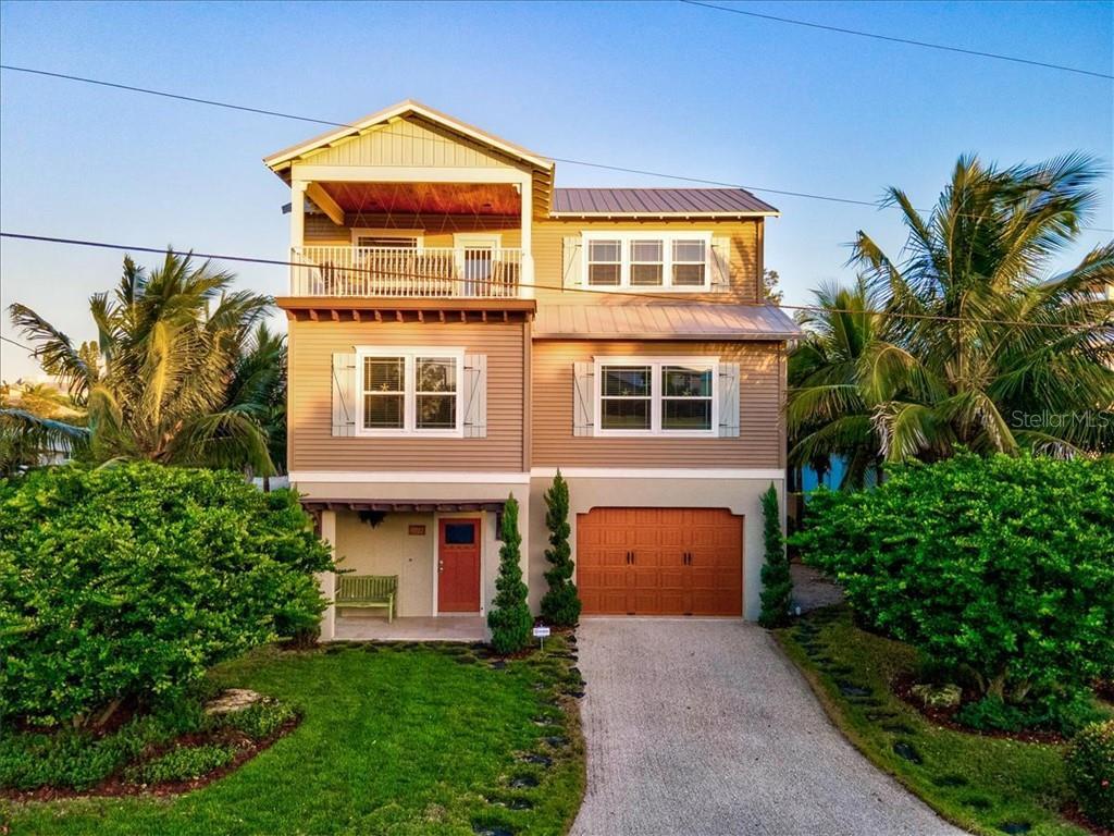 Property Photo: 802 Jacaranda Road FL 34216