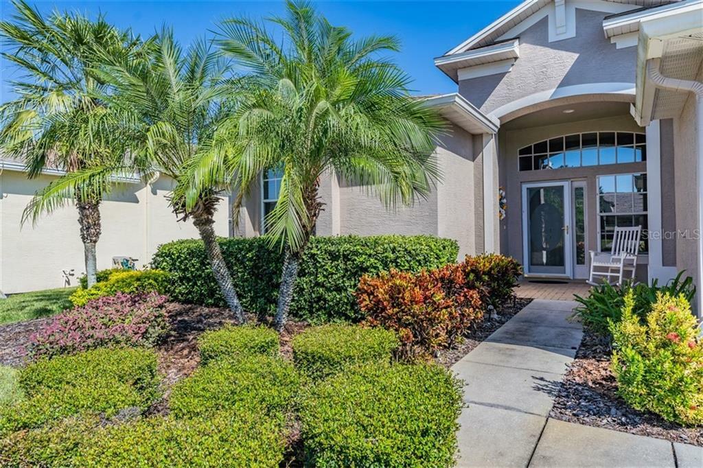 Property Photo:  1620 Lakestone Drive  FL 34655 