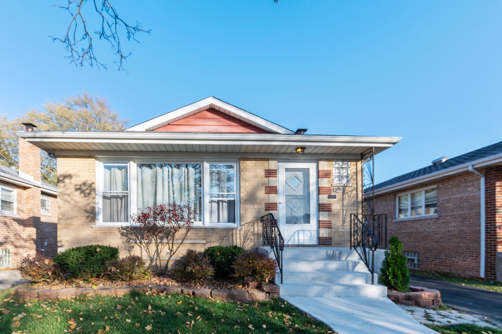 Property Photo:  10361 South St Louis Avenue  IL 60655 