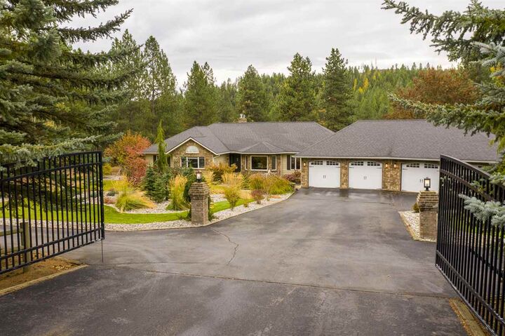 23012 E Morris Rd  Newman Lake WA 99025-8449 photo