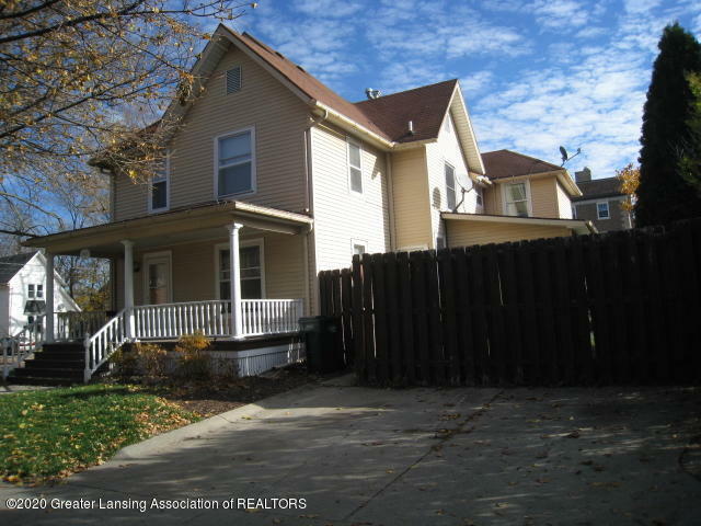 Property Photo:  732 Seymour Avenue  MI 48906 