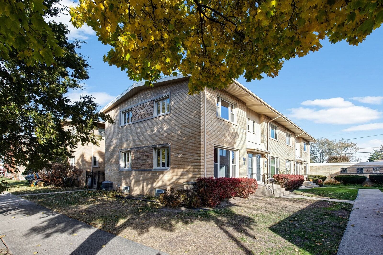 Property Photo: 6327 North Cicero Avenue A IL 60646