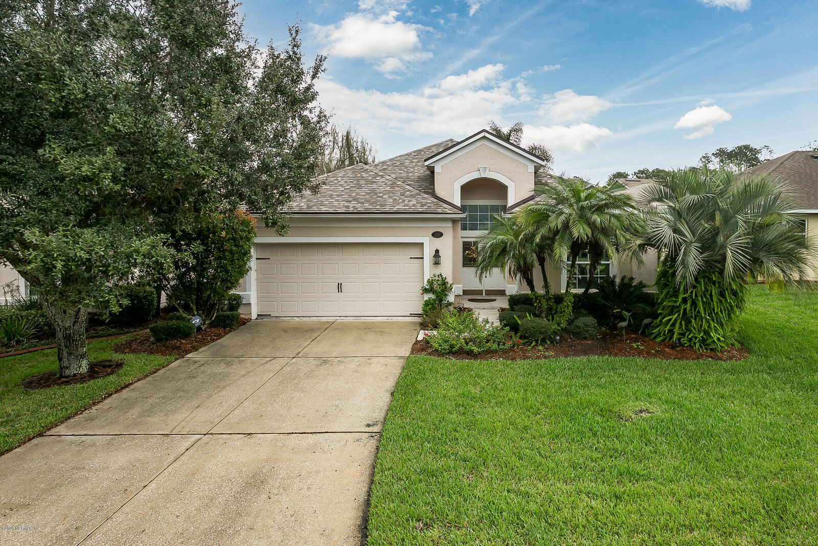 Property Photo: 1239 Fairway Village Drive FL 32003