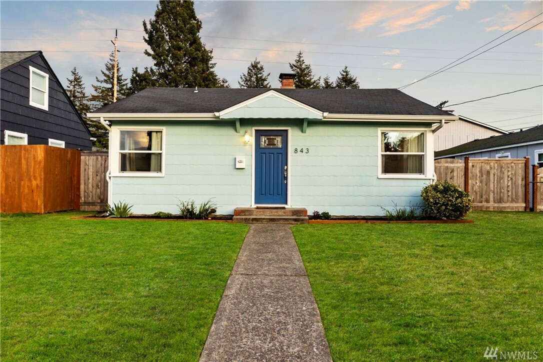 Property Photo: 843 S Hawthorne St WA 98465