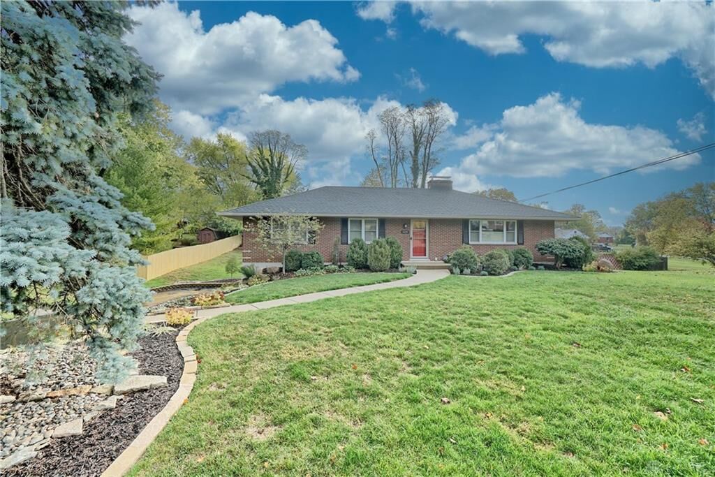 Property Photo: 1620 Greene Valley Drive OH 45432